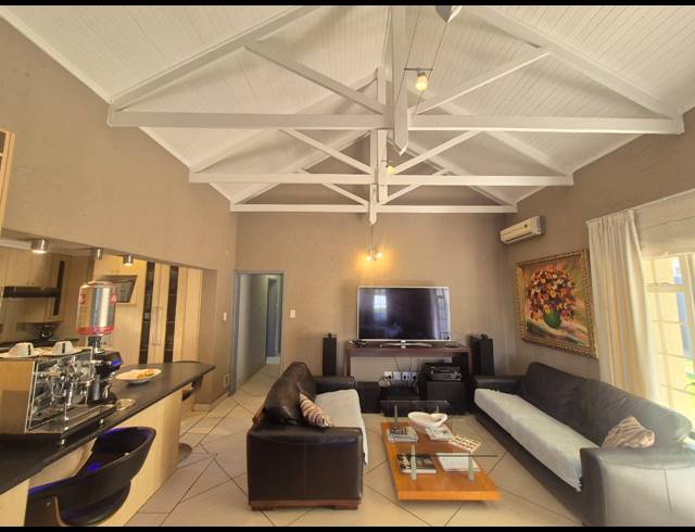 3 BEDROOM TOWNHOUSE FOR SALE IN VANDERBIJLPARK SW 5